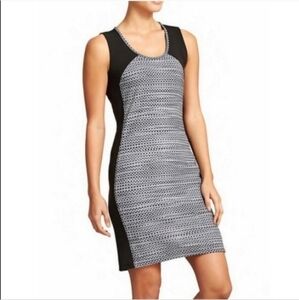 LAST CHANCE - Athleta Black & Gray Breathable Dotted Dress